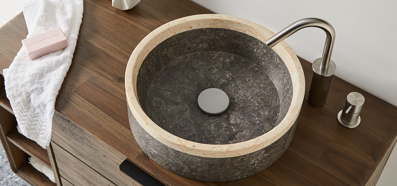 Countertop washbasin made of stone, Piedra Rio Bathco model